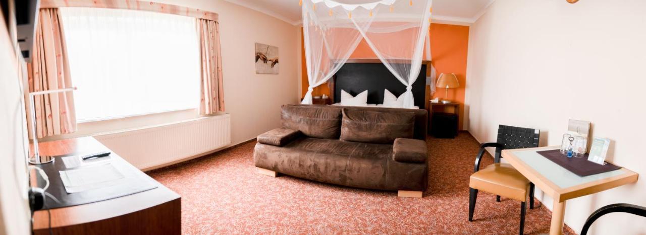 Hotel Am Uckersee Röpersdorf المظهر الخارجي الصورة