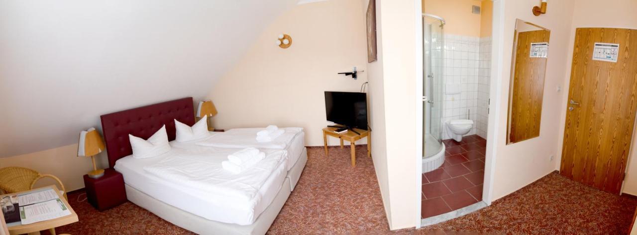 Hotel Am Uckersee Röpersdorf المظهر الخارجي الصورة